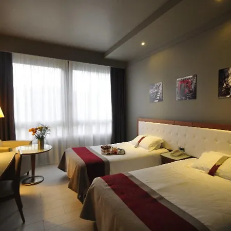 Italiana Hotell 4*