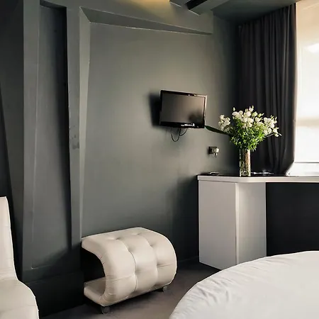 Italiana Hotell 4*