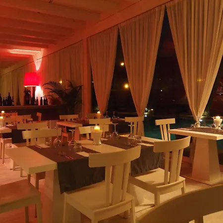 Italiana Hotell 4*