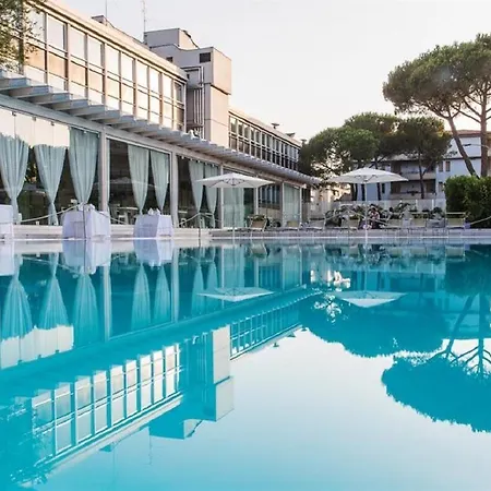 Italiana Hotell 4*
